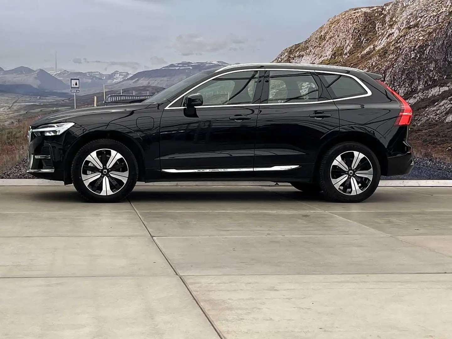 Volvo XC60 T6 PLUS BRIGHT - 360° - ACC - BLIS - ... Zwart - 2