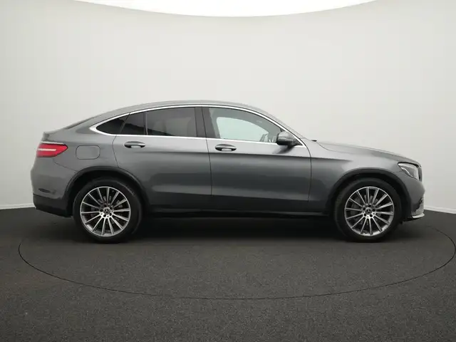 Mercedes-Benz GLC view 5