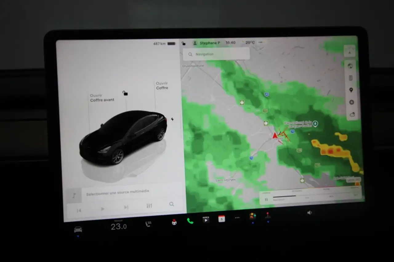 Tesla Model 3 снимка Tesla Model 3