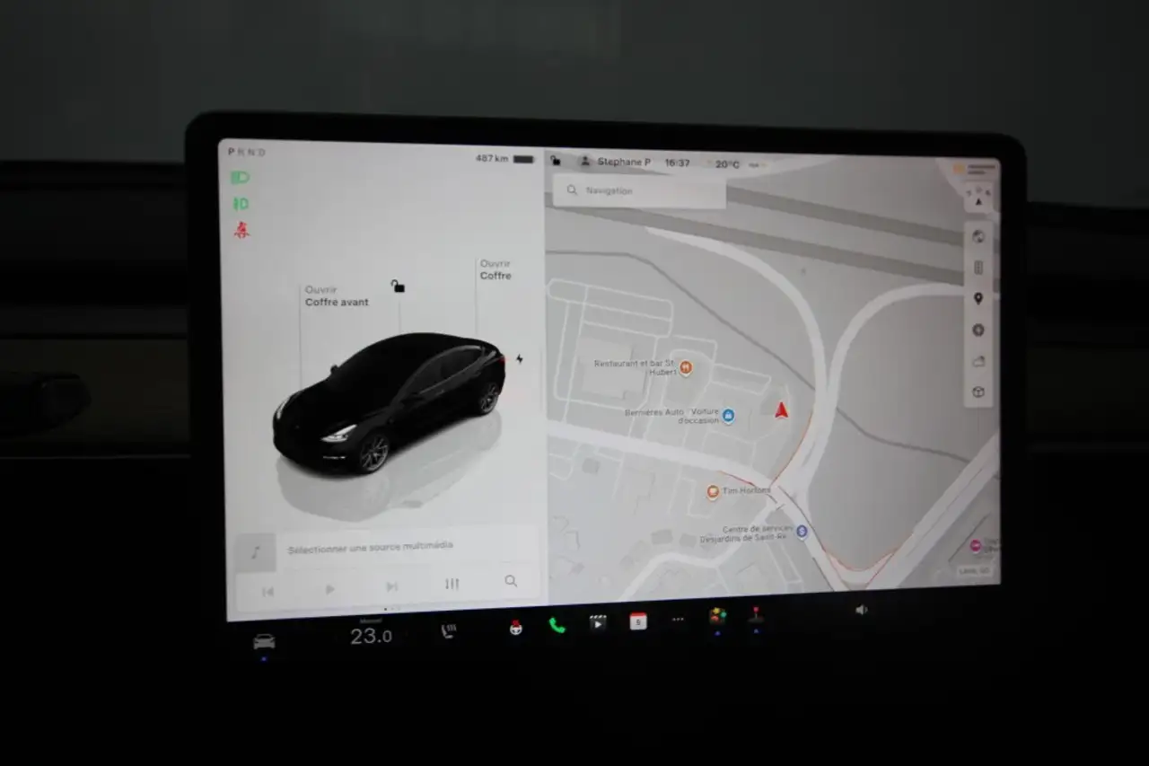 Tesla Model 3 снимка Tesla Model 3