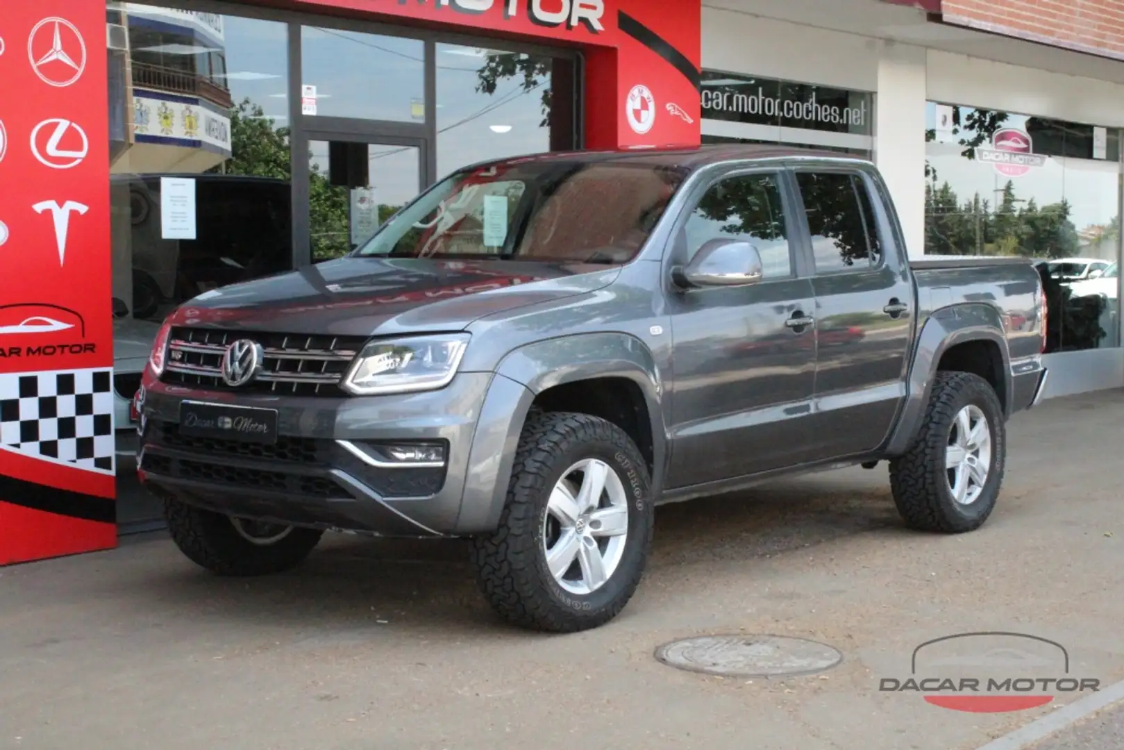 Volkswagen Amarok 3.0TDI Highline 165kW Aut. Gris - 2