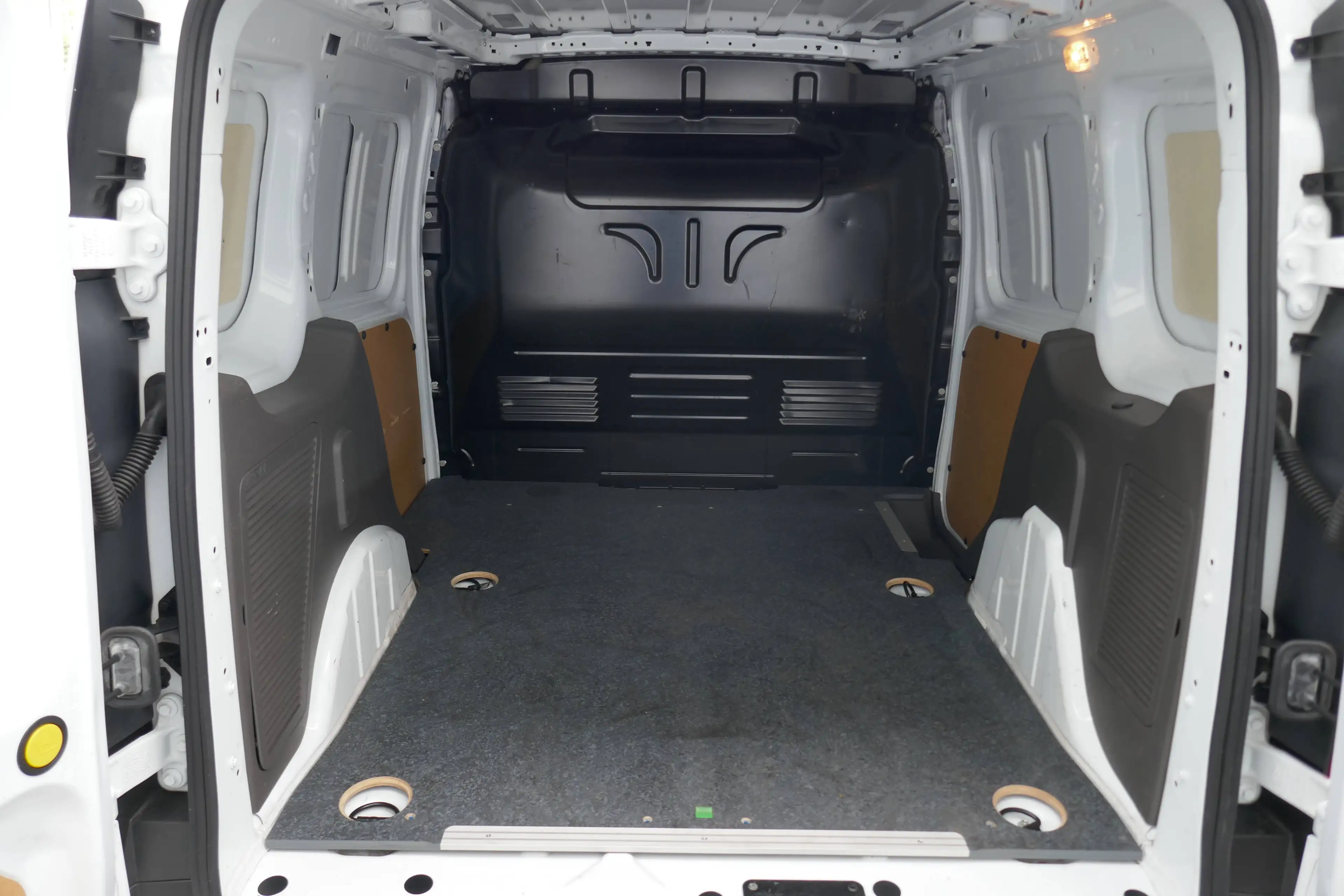 Ford Transit Connect Kasten — photo 9