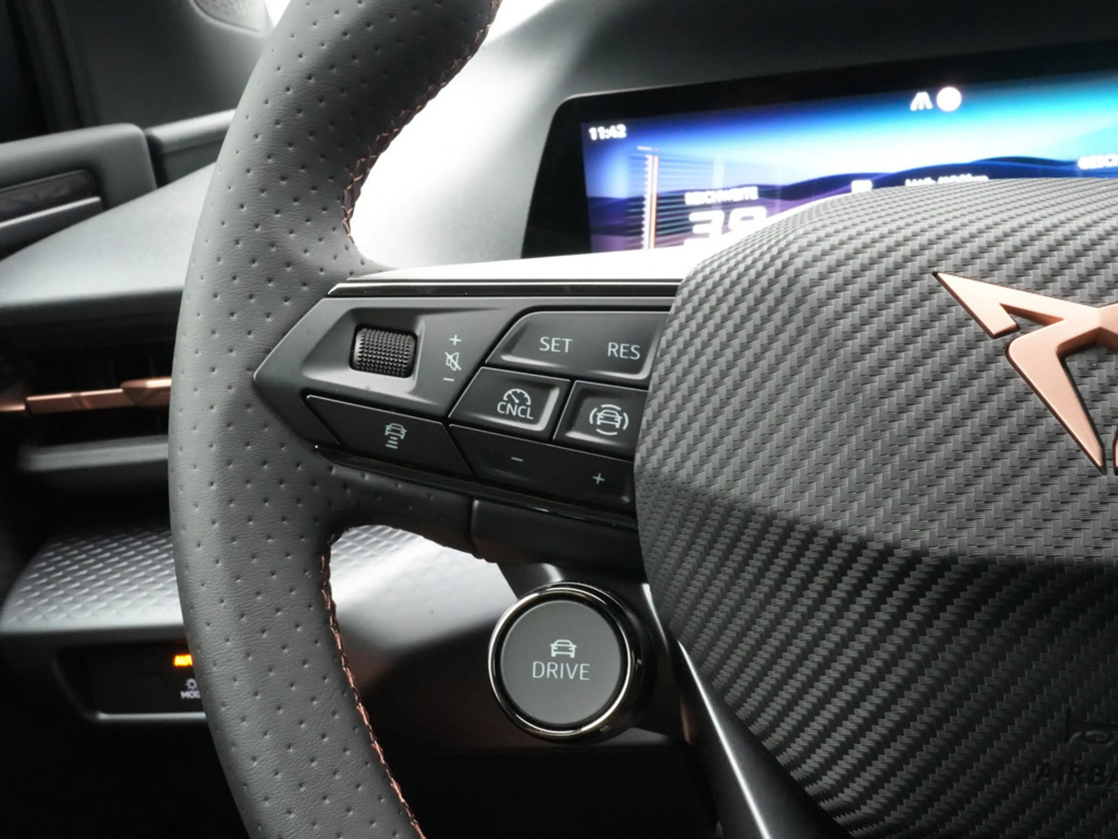 CUPRA Raval Launch Edition Dynamic STANDHZ LED KAM — photo 13