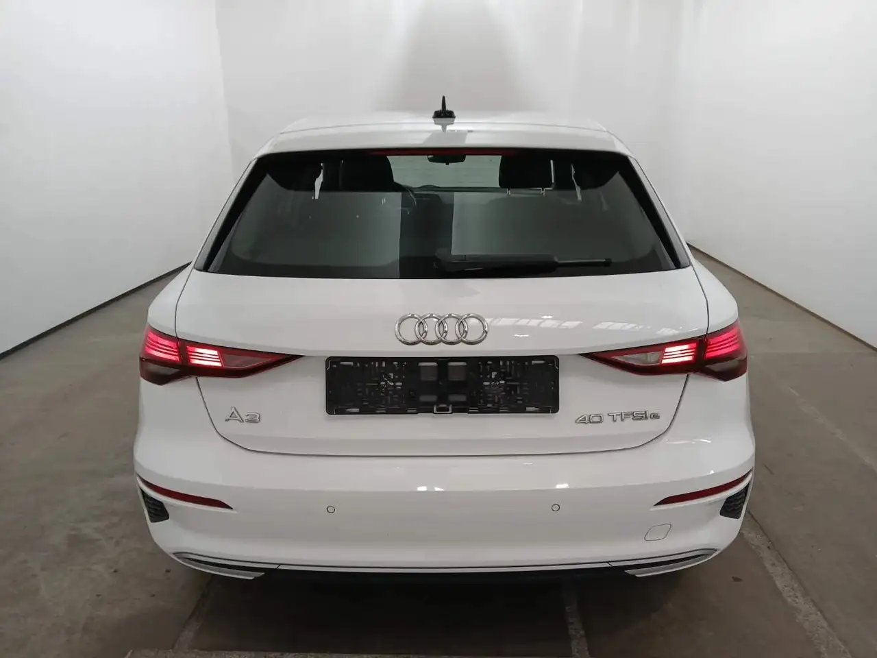 Audi A3 Sportback 40 TFSIe S tronic advanced*LANE*VIRTUAL*KLIMATRONIC, миниатюра 5