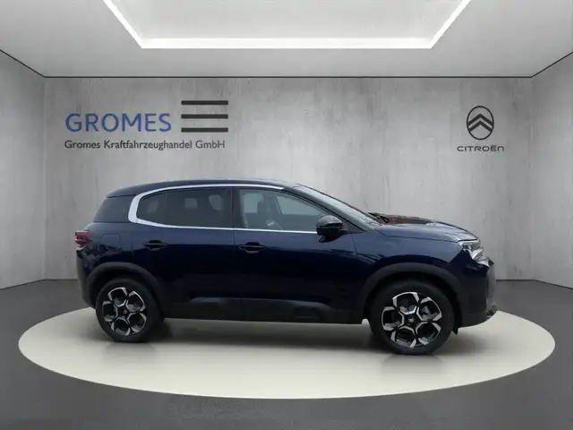 Citroen C5 Aircross view 2