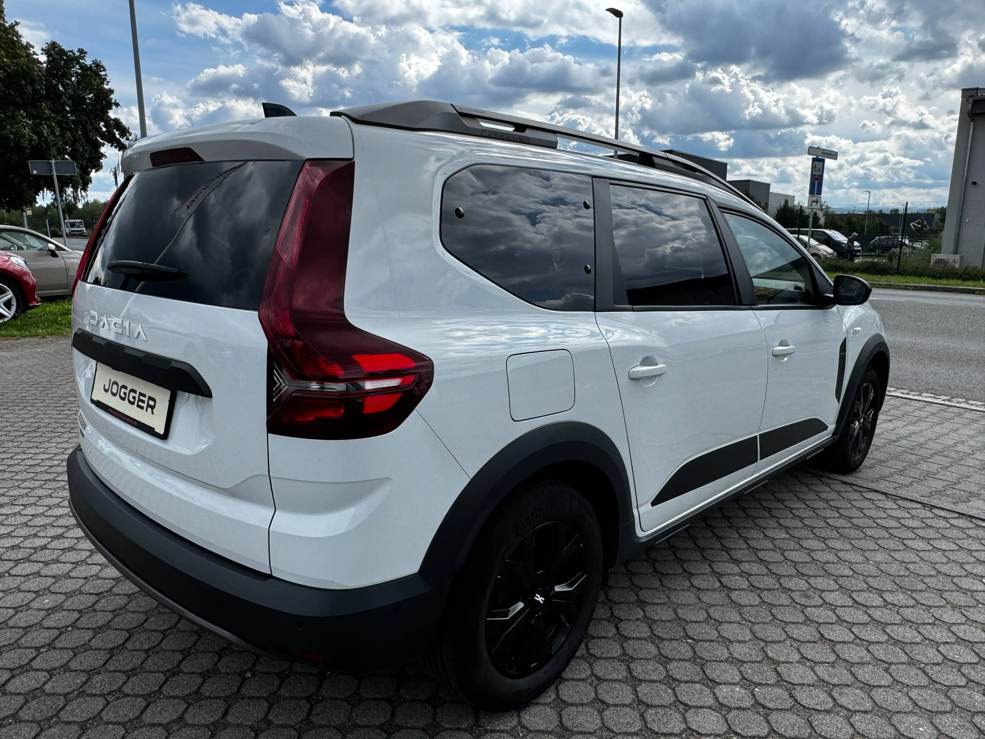 Dacia Jogger Extreme Full-Hybrid 140  7-Sitzer   Sitzheizung — photo 6
