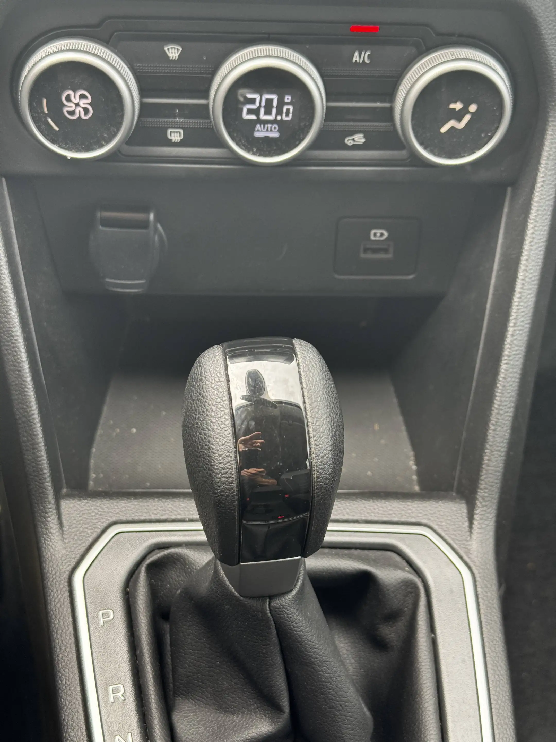 Dacia Jogger Extreme Full-Hybrid 140  7-Sitzer   Sitzheizung — photo 15