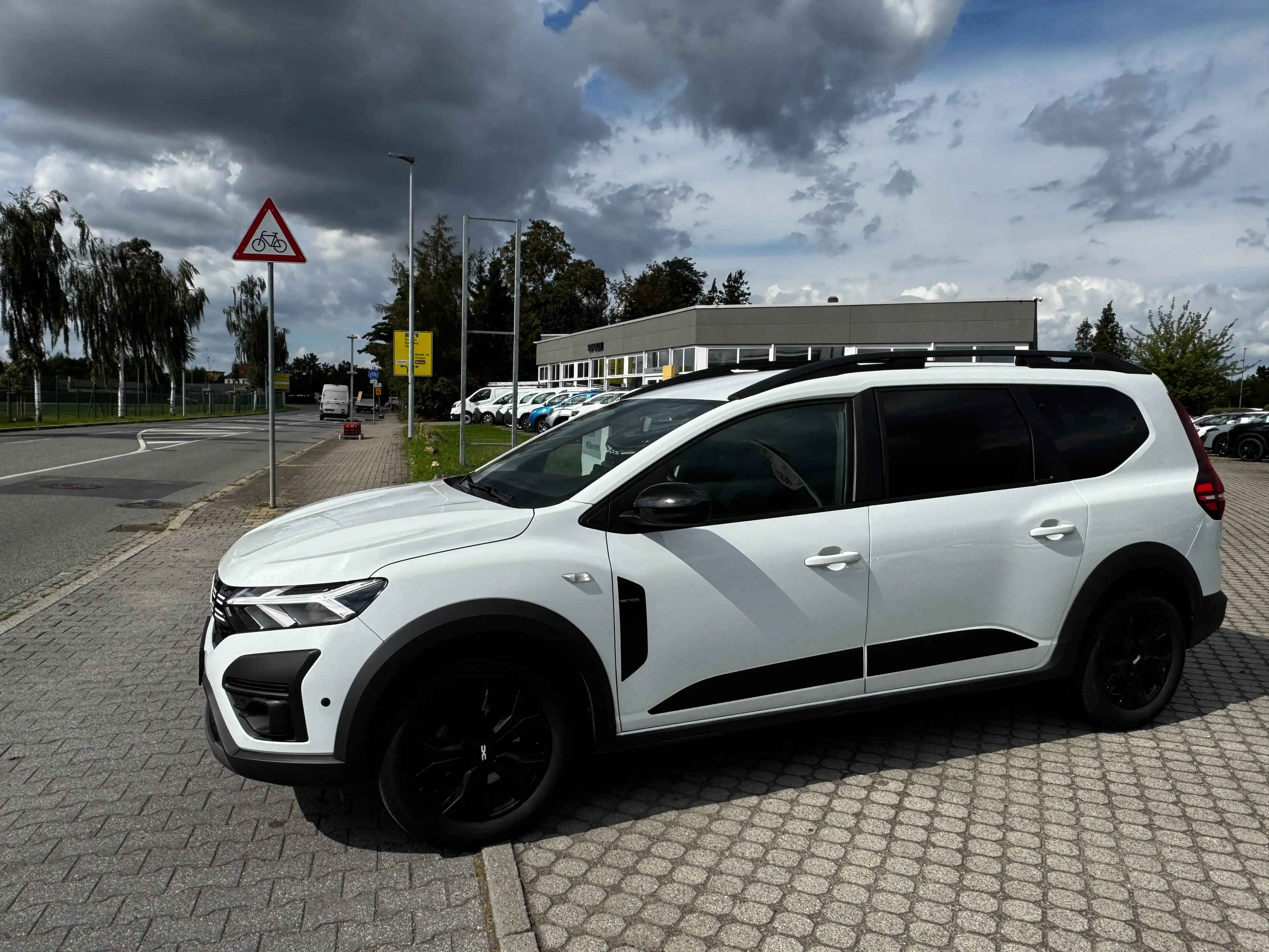 Dacia Jogger Extreme Full-Hybrid 140  7-Sitzer   Sitzheizung — photo 4