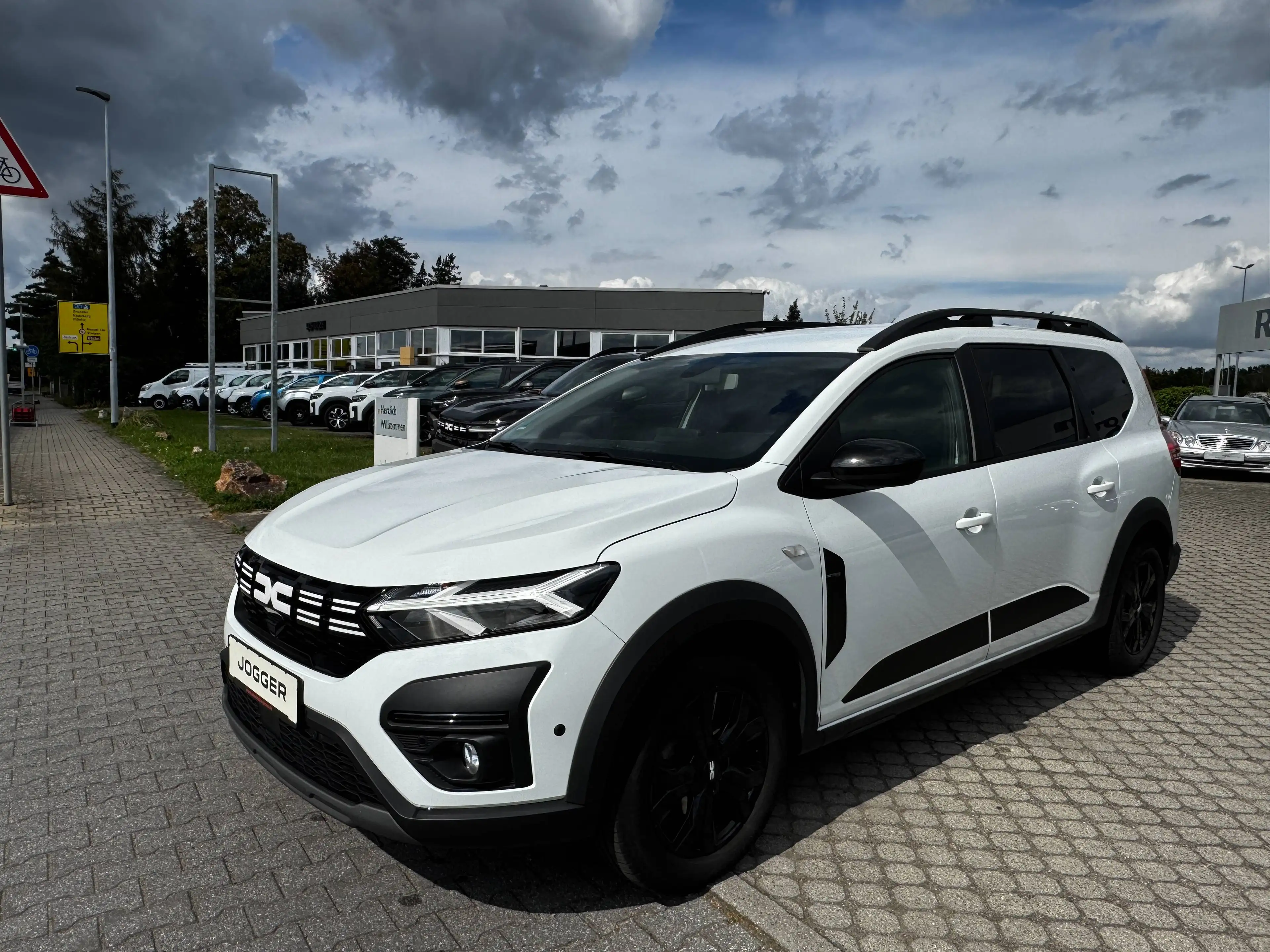 Dacia Jogger Extreme Full-Hybrid 140  7-Sitzer   Sitzheizung — photo 7
