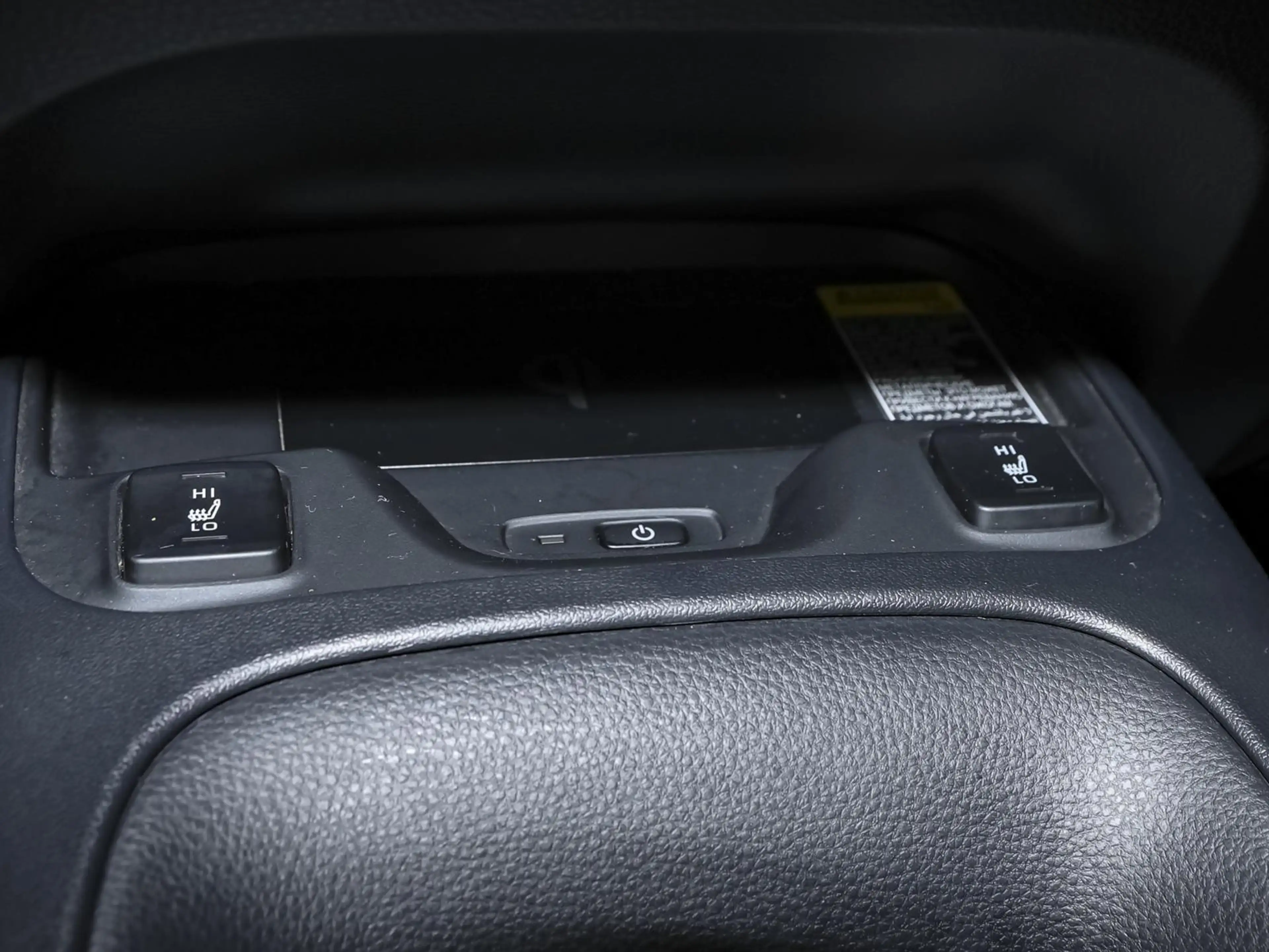 Toyota Corolla 1.8 Hybrid Club SHZ PDC KLIMA LM-Felgen BT — photo 12