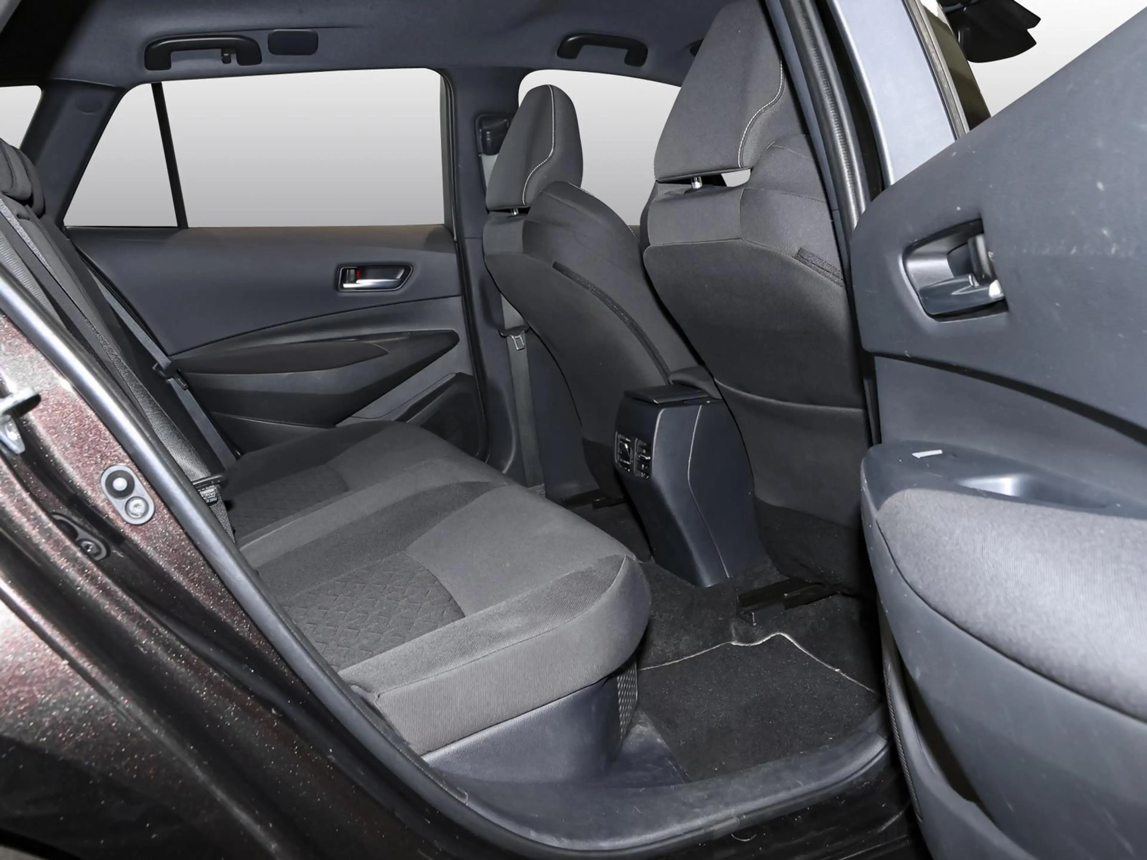 Toyota Corolla 1.8 Hybrid Club SHZ PDC KLIMA LM-Felgen BT — photo 7
