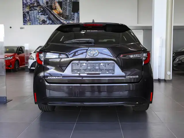 Toyota Corolla view 4