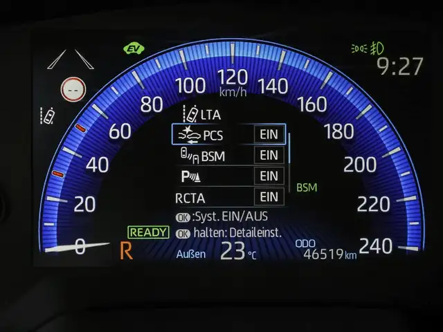 Toyota Corolla view 15
