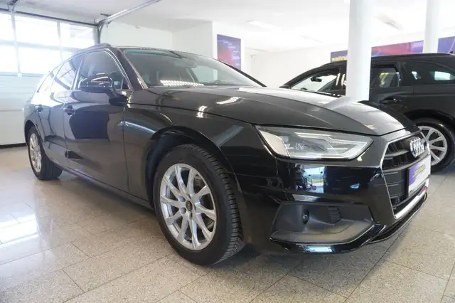 Audi A4 view 3