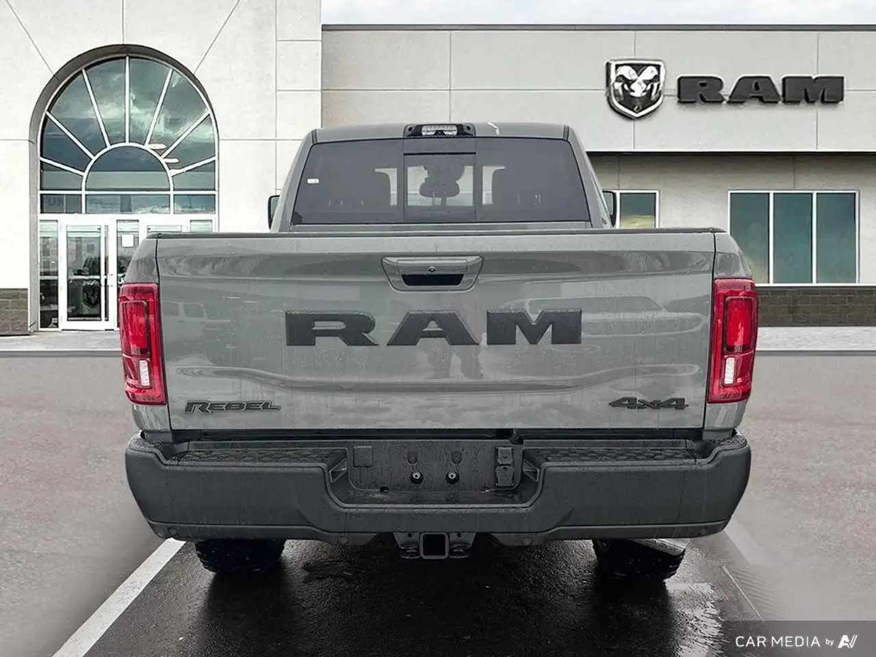 RAM 2500 снимка RAM 2500