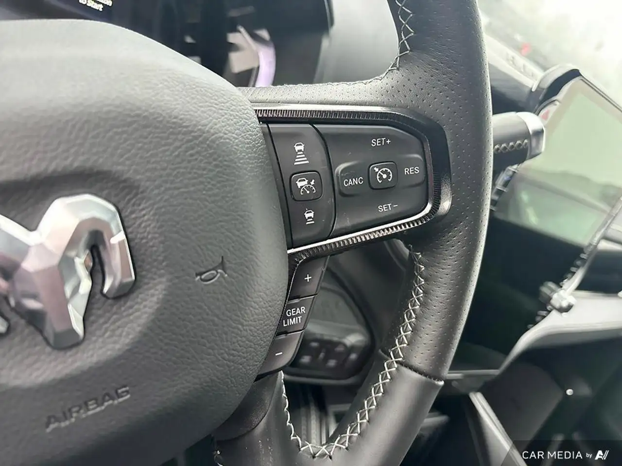 RAM 2500 снимка RAM 2500