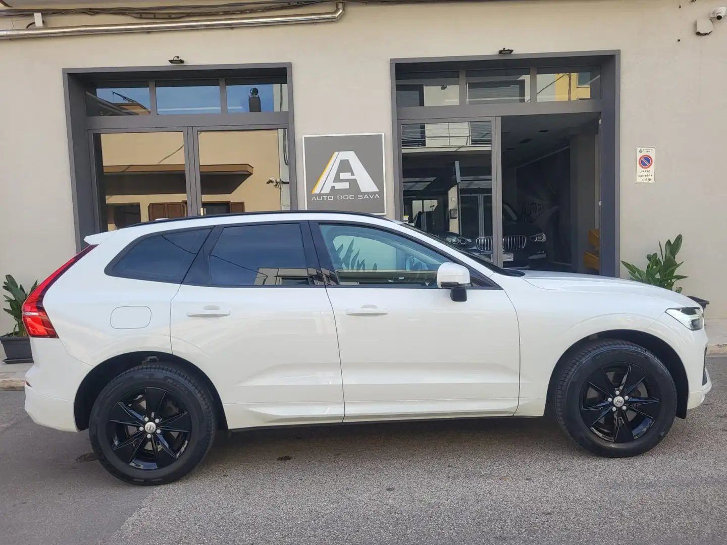 Volvo XC60 XC60 2.0 B4 D Hybrid197 Cv Momentum Awd ... Bianco - 2