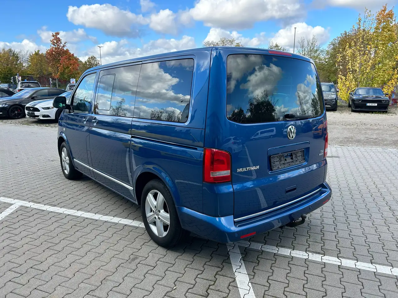 VOLKSWAGEN T5 MULTIVAN HIGHLINE 2.0 BITDI 4MOTION 180ch - CUIR - TOIT OUVRANT - GPS - ATTELAGE - CHAUFFAGE AUXILIAIRE