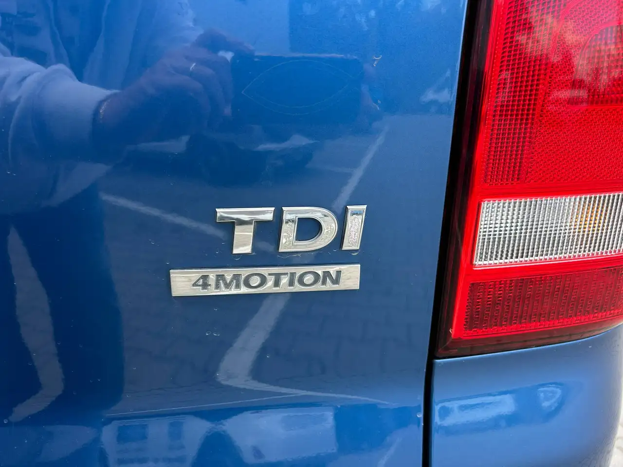 VOLKSWAGEN T5 MULTIVAN HIGHLINE 2.0 BITDI 4MOTION 180ch - CUIR - TOIT OUVRANT - GPS - ATTELAGE - CHAUFFAGE AUXILIAIRE