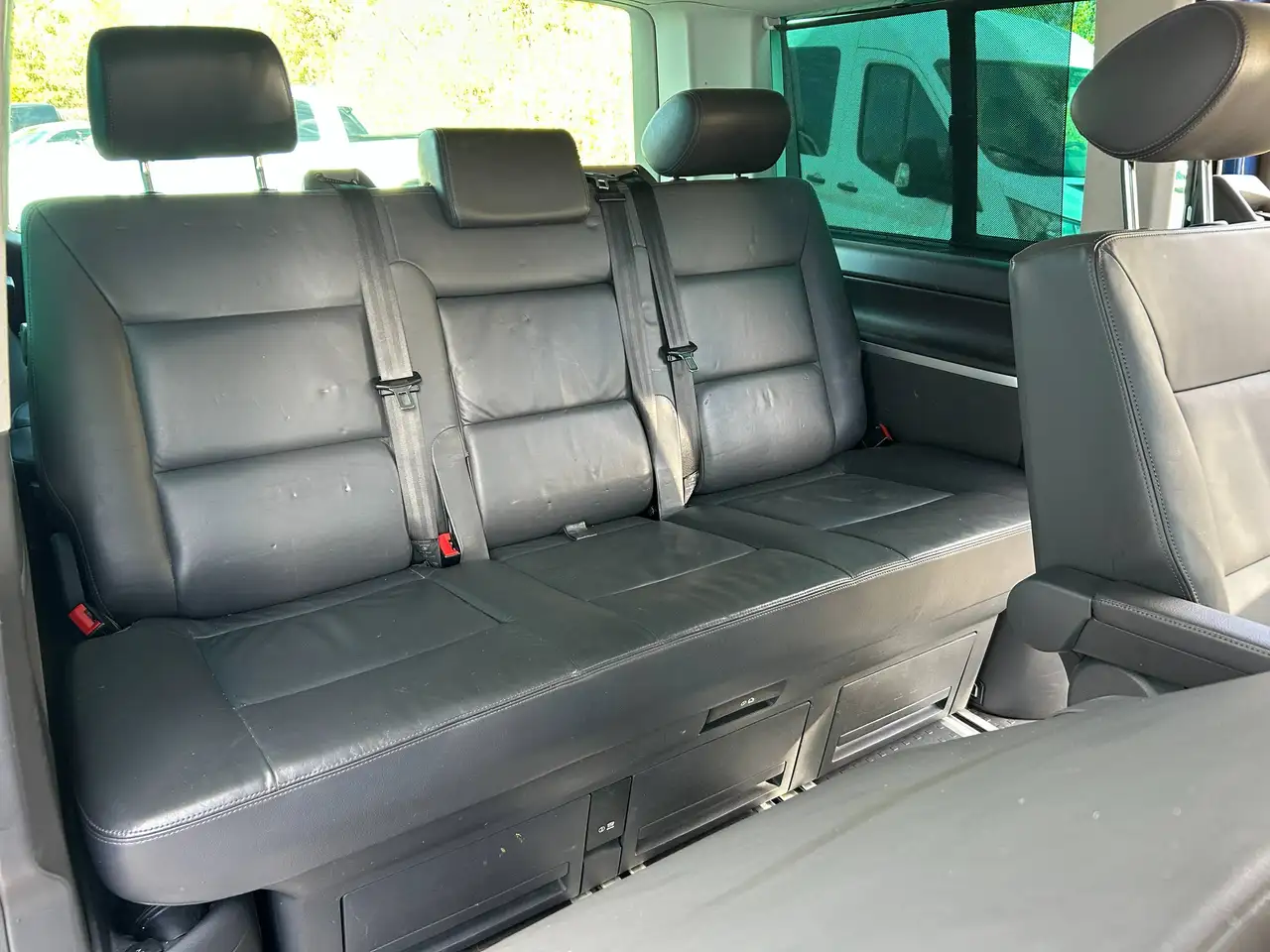 VOLKSWAGEN T5 MULTIVAN HIGHLINE 2.0 BITDI 4MOTION 180ch - CUIR - TOIT OUVRANT - GPS - ATTELAGE - CHAUFFAGE AUXILIAIRE
