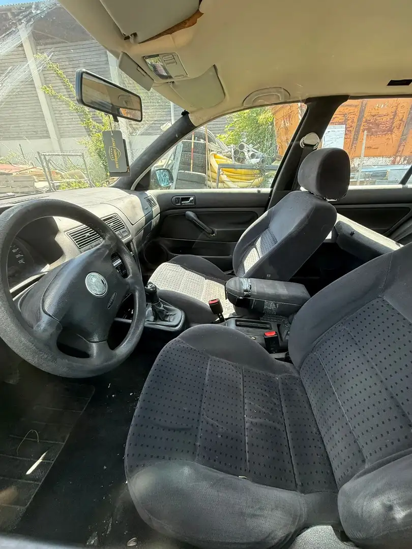 Volkswagen Golf 1.9 TDI - 2