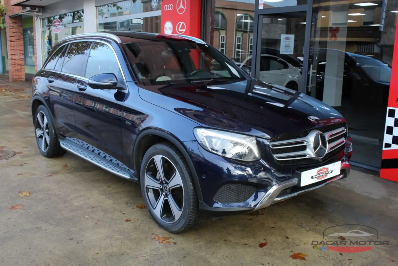 Mercedes-Benz GLC 350 Coupé e 4Matic Blau - 1