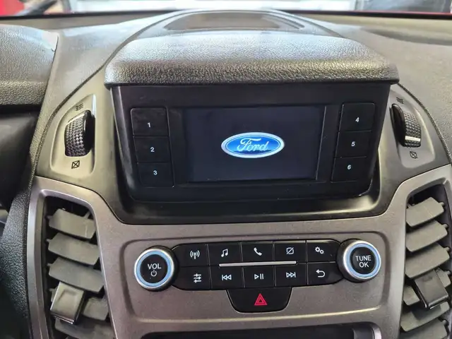 Ford Transit Connect view 11