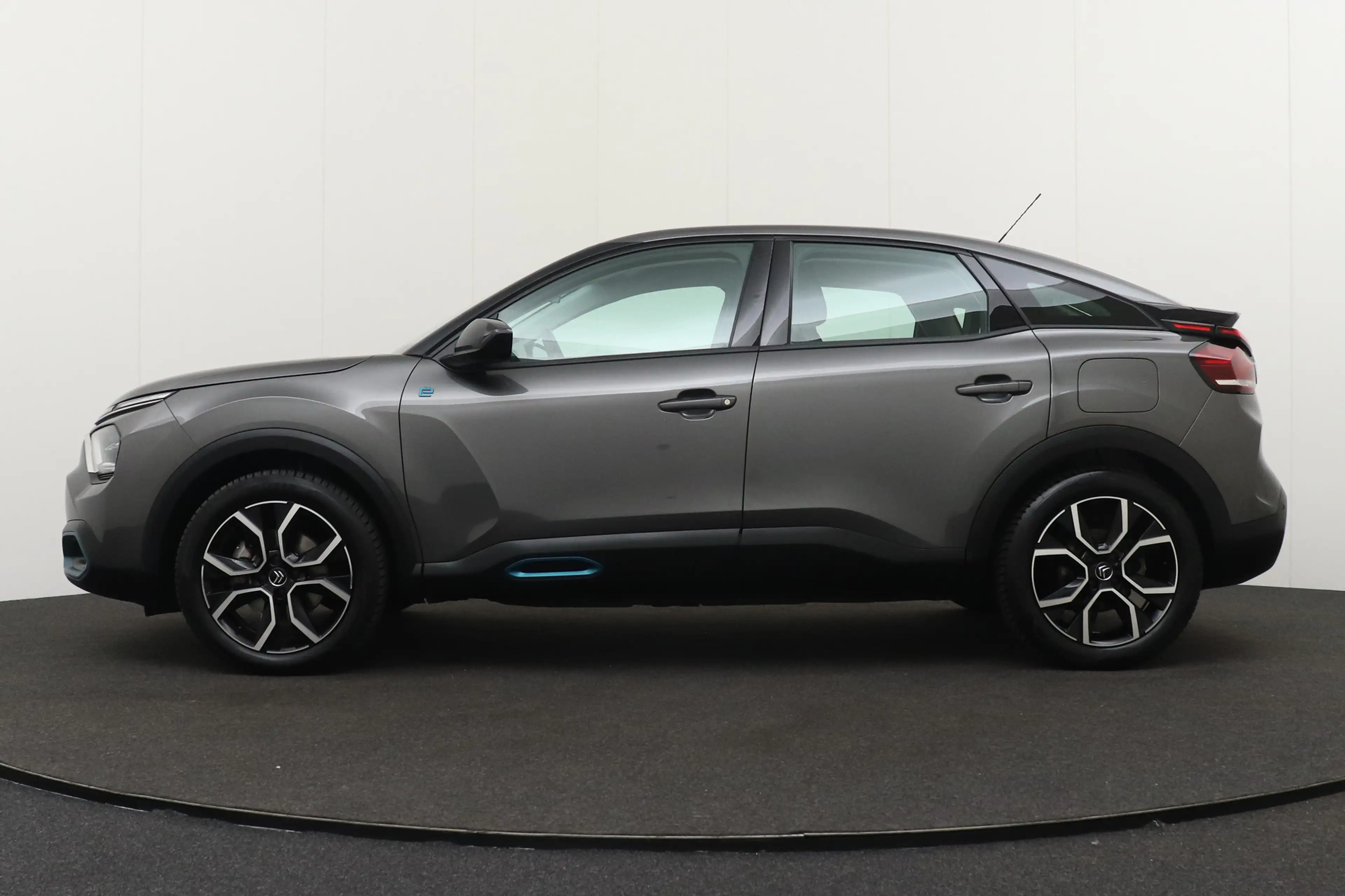 Citroen E-C4 Electric You 50 kWh (93%SOH) Warmtepomp Camera Carplay 18'L — photo 6