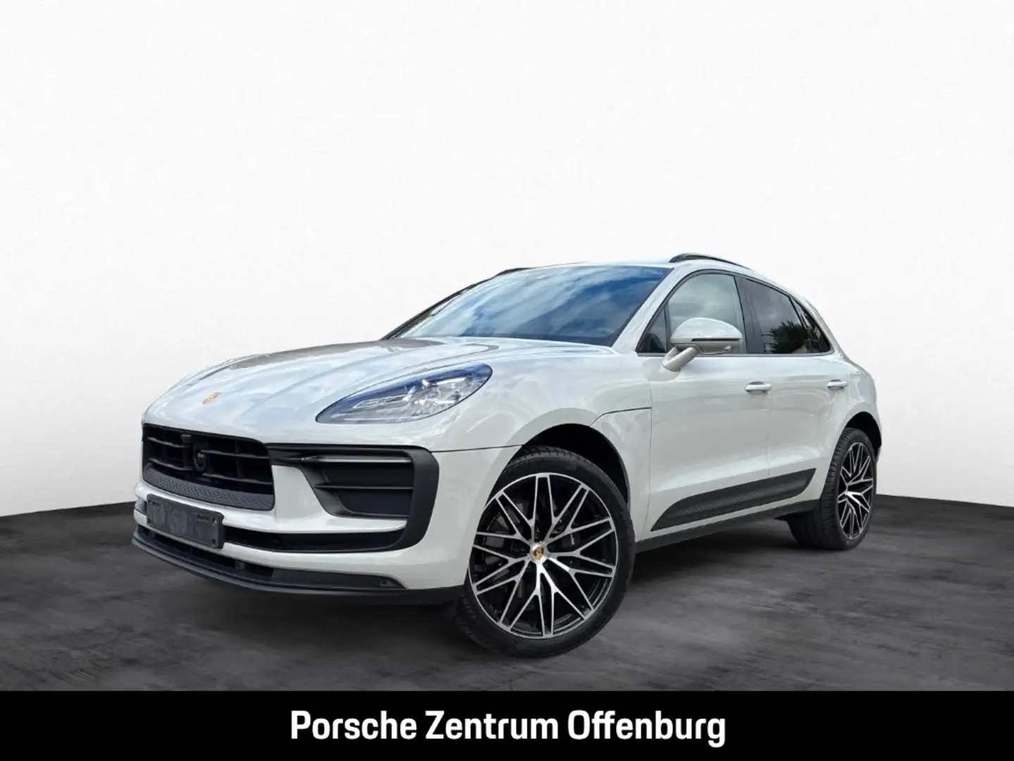 Porsche Macan Basis 2.0T EU6d Grau - 1