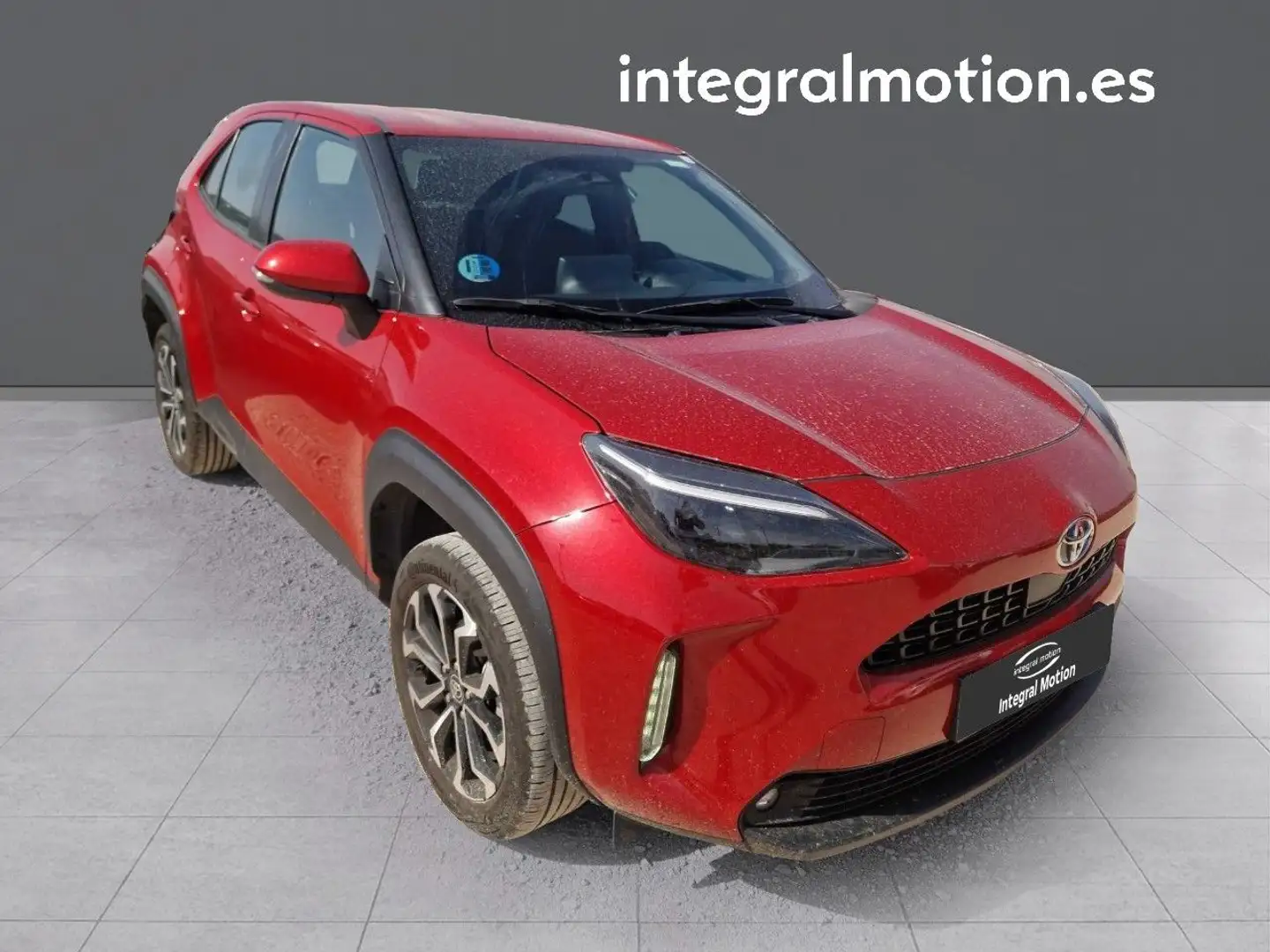 Toyota Yaris Cross 1.5 120H Active Tech Rojo - 2