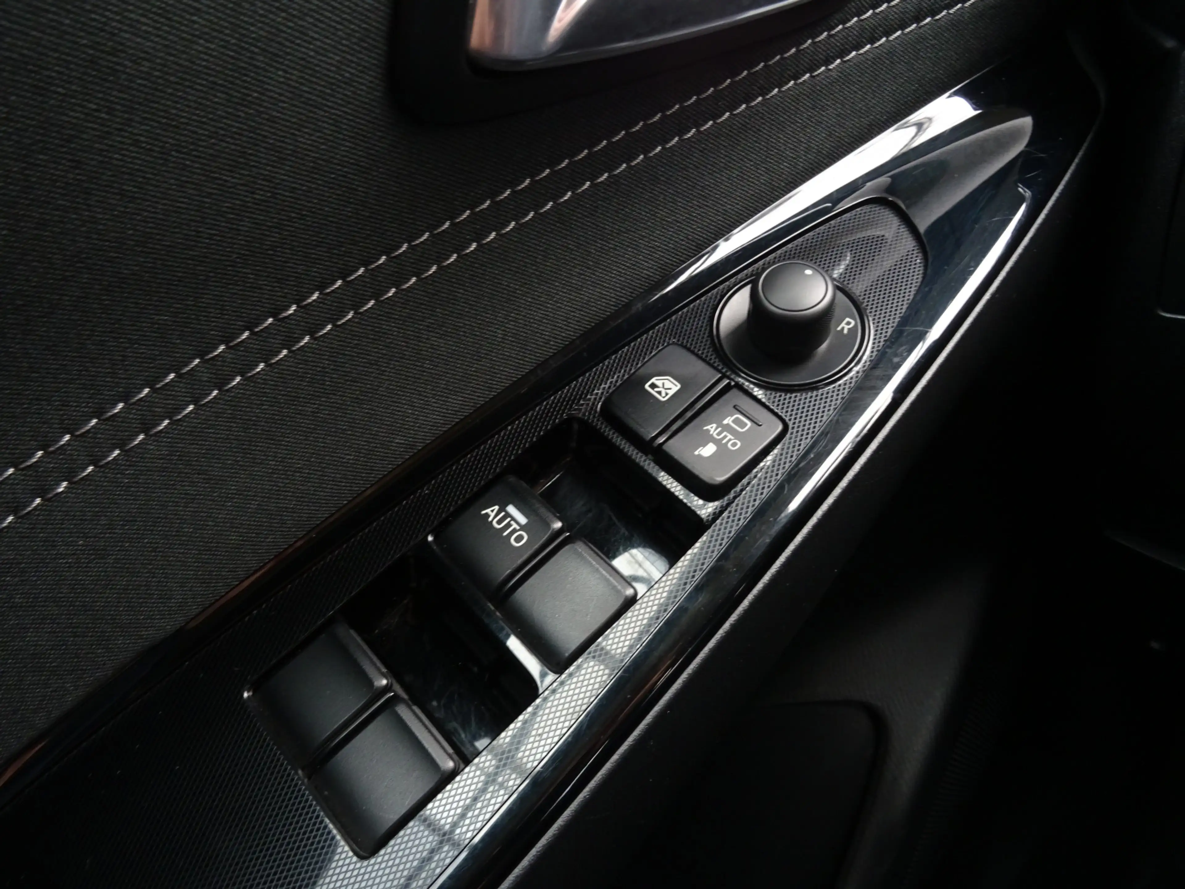 Mazda 2 1.5 Skyactiv-G GT-M * 4 SEIZOENSBANDEN * TREKHAAK — photo 10