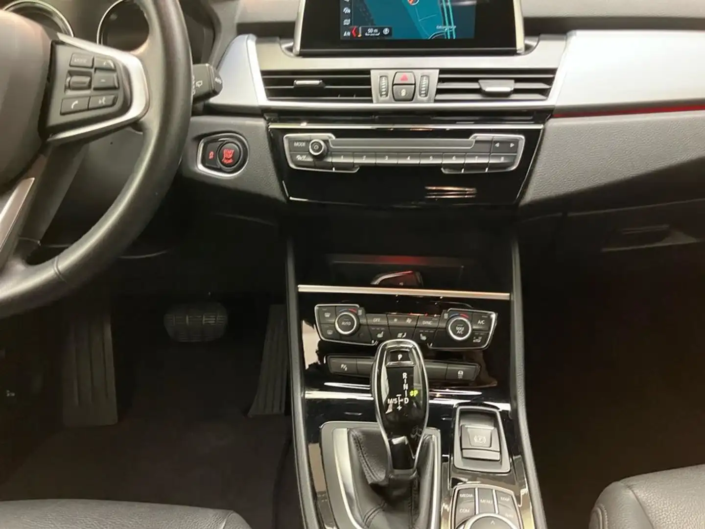 BMW 220 Advantage Weiß - 2