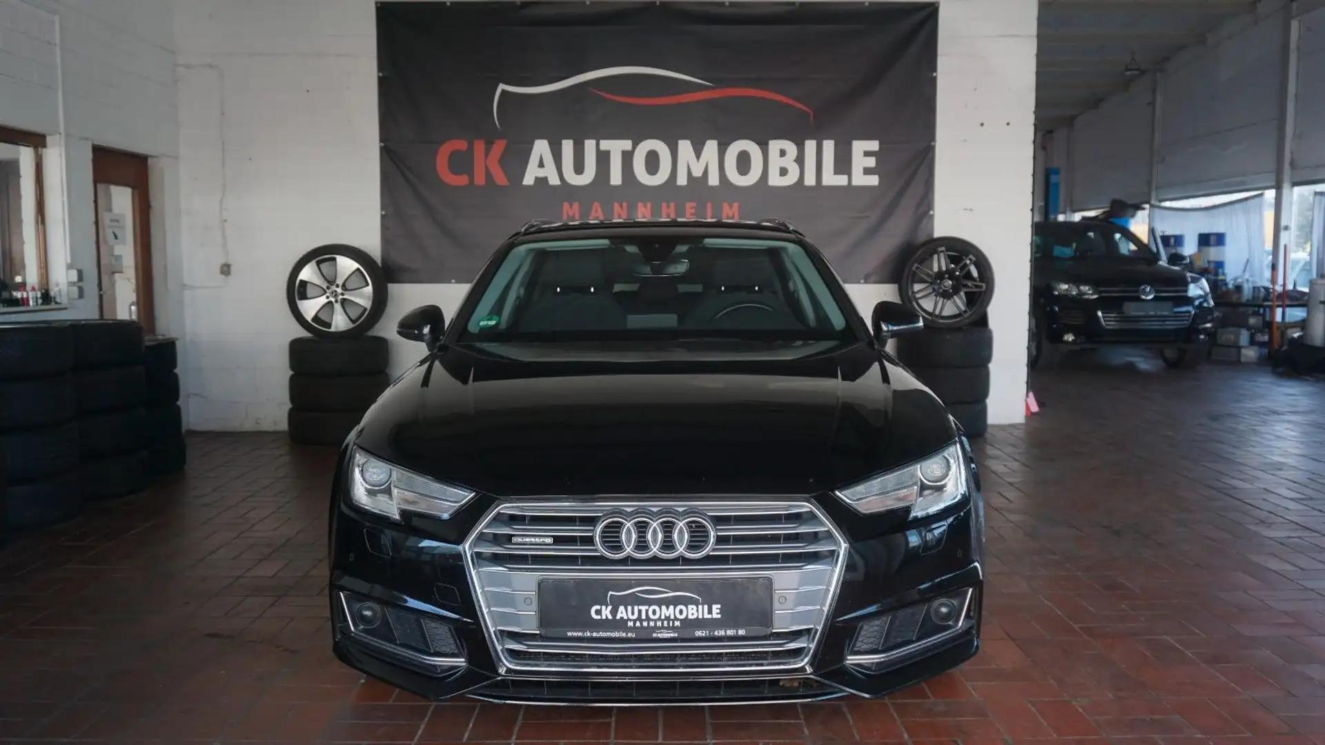 Audi A4 Avant 40 TDI quatt: sport NAVI*AHK*XENON*ACC! Schwarz - 1