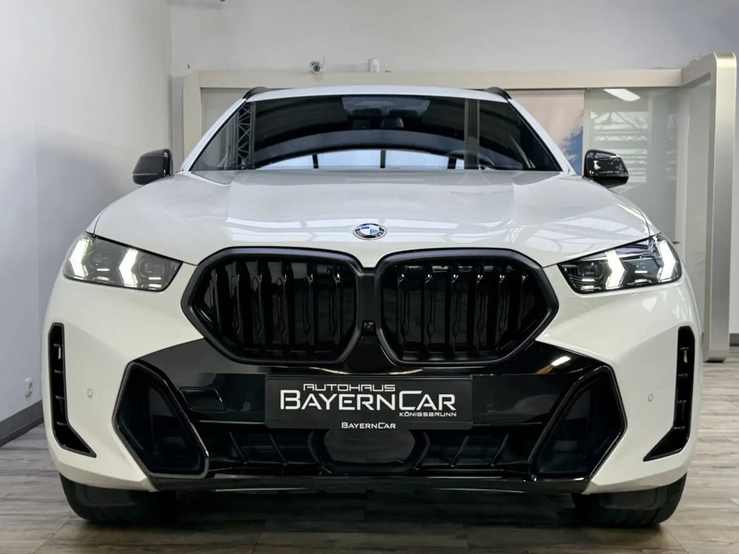 BMW X6 xDrive40d M Sport Pro 22Zoll Pano Sitzlüftung Білий - 2