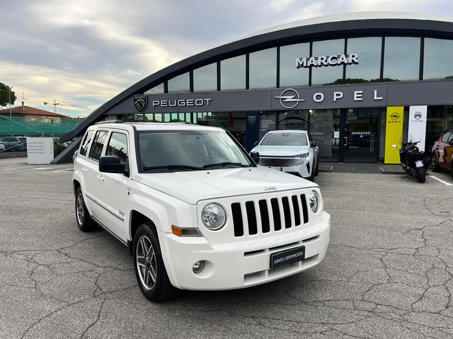 Jeep Patriot Patriot 2.0 Turbodiesel DPF Limited Bianco - 1
