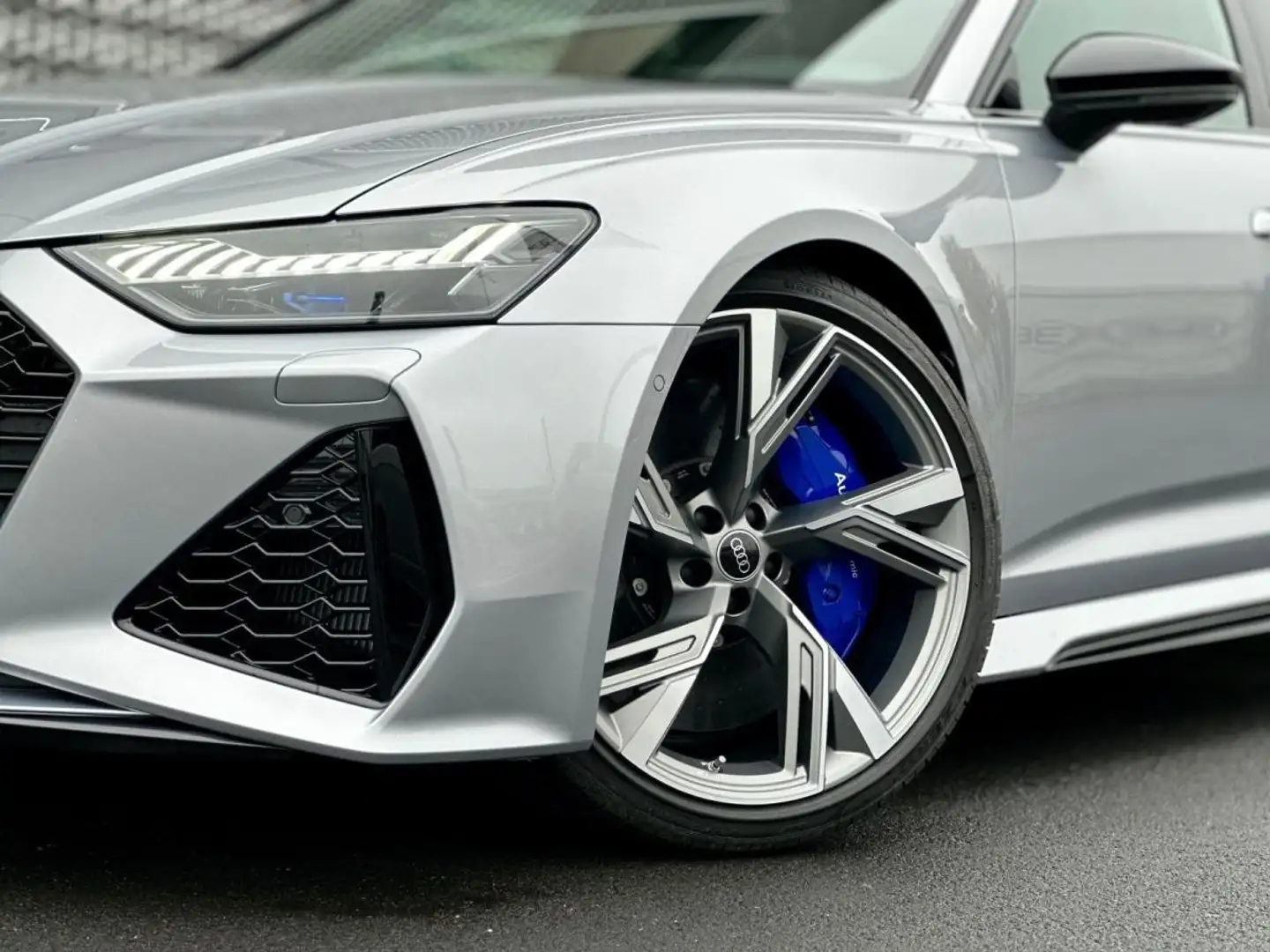 Audi RS6 RS 6 Avant KERAMIK*HUP*305KMH*LASER*PANO*B&O*STHG Silber - 2