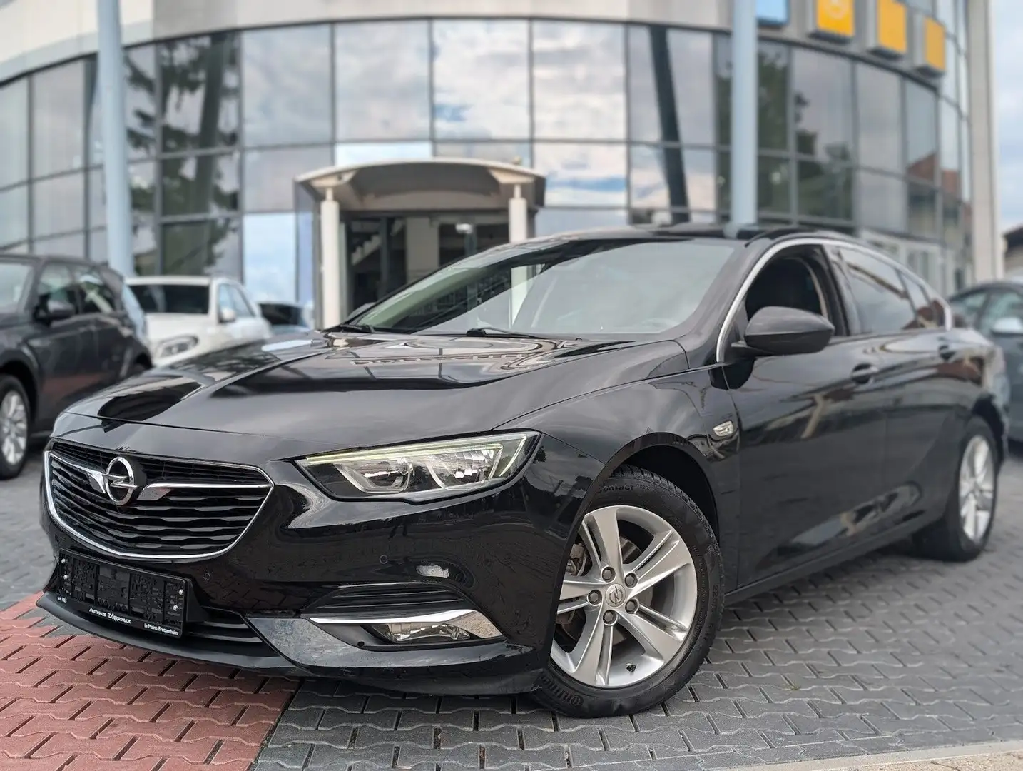 Opel Insignia Grand Sport Innovation Navi Kamera Aut. Fekete - 2