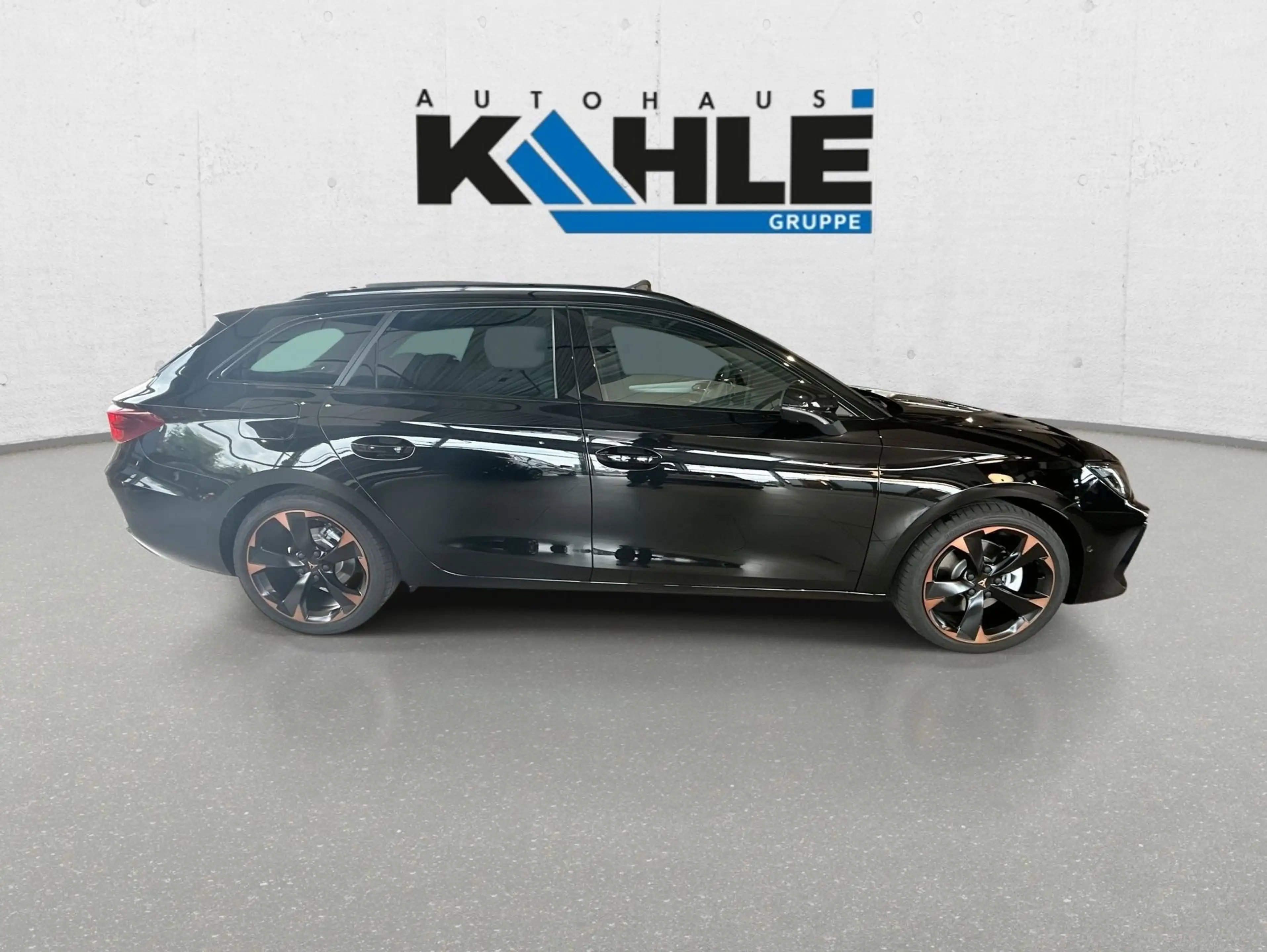 CUPRA Leon Sportstourer 2.0 TDI  W Pano Matrix ACC AHK — photo 6