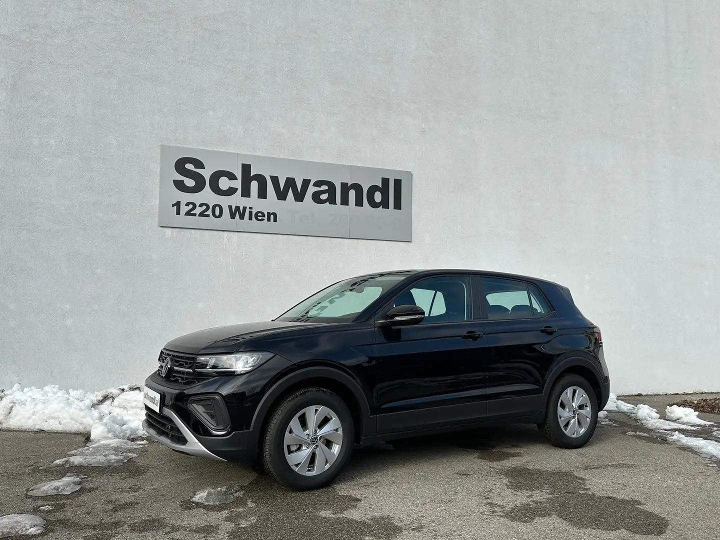 Volkswagen T-Cross 4Me TSI Schwarz - 2