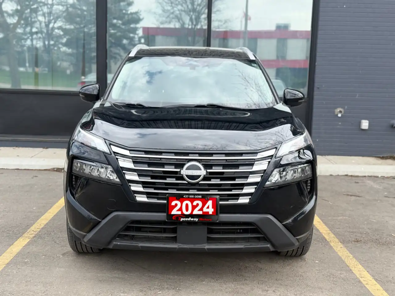 Nissan Rogue снимка Nissan Rogue