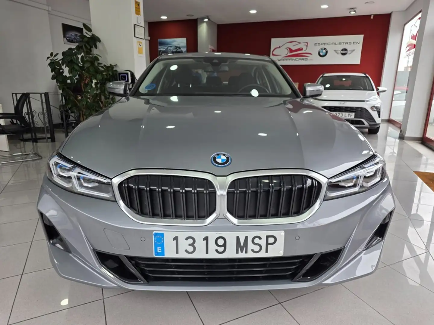 BMW 320 320e Gris - 2