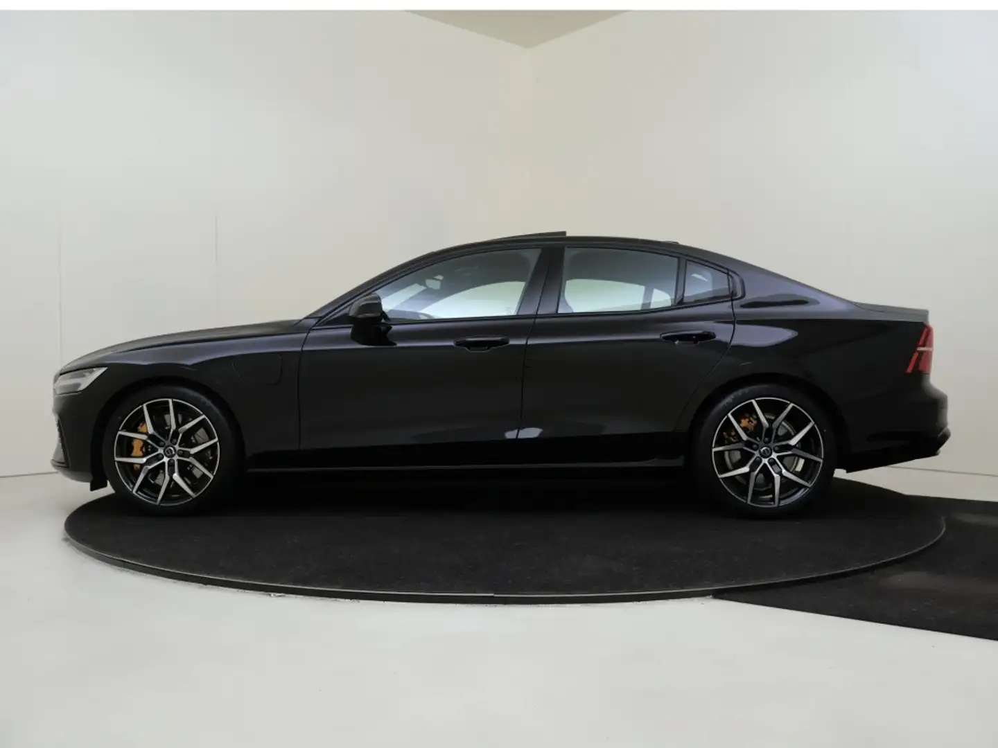 Volvo S60 S60 T8 | Polestar Engineered | Full Option | Zwart - 2