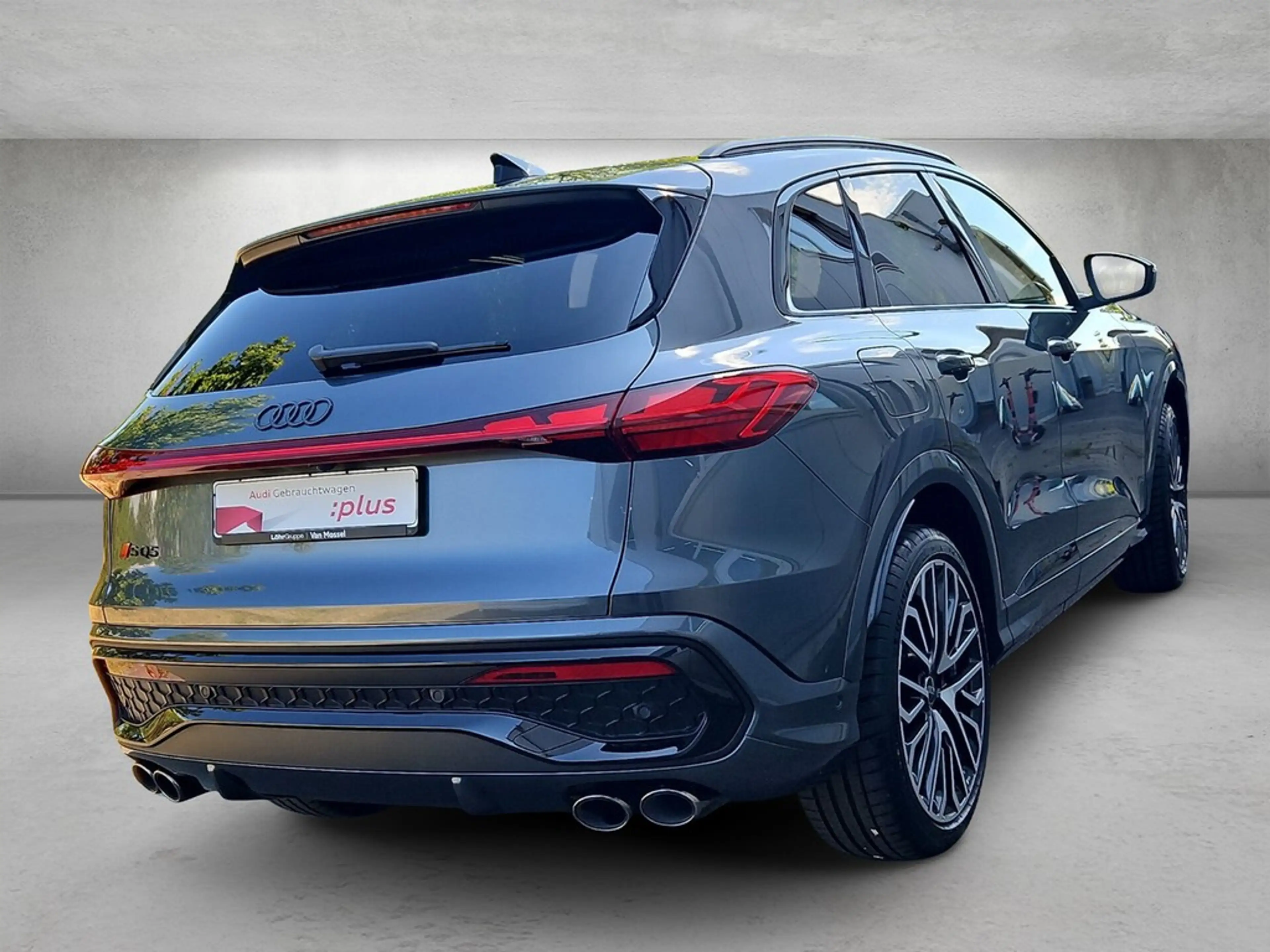 Audi SQ5 3.0 TFSI quattro S tronic *B&O*Pano*TechPro* — photo 3