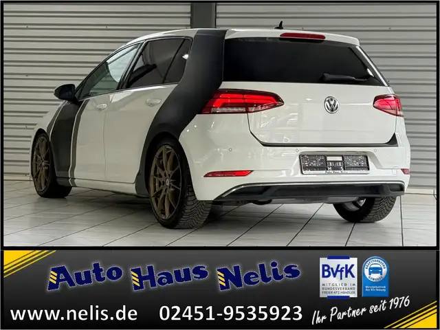 Volkswagen Golf view 5