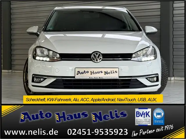 Volkswagen Golf view 3