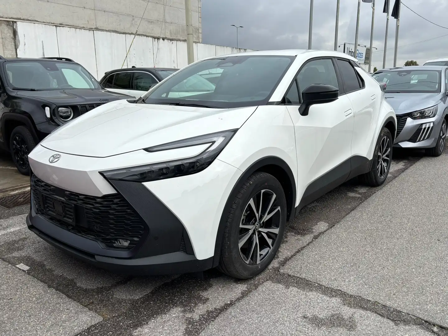 Toyota C-HR C-HR 2.0 phev Trend eco fwd e-cvt PROMO FREEDOM Bianco - 1