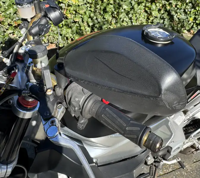 Aprilia Tuono - foto 3