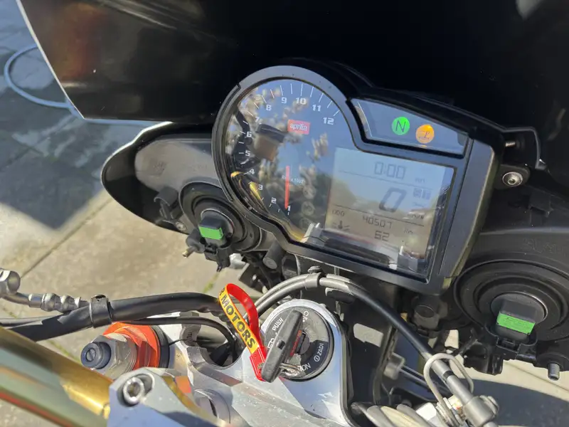 Aprilia Tuono - foto 5