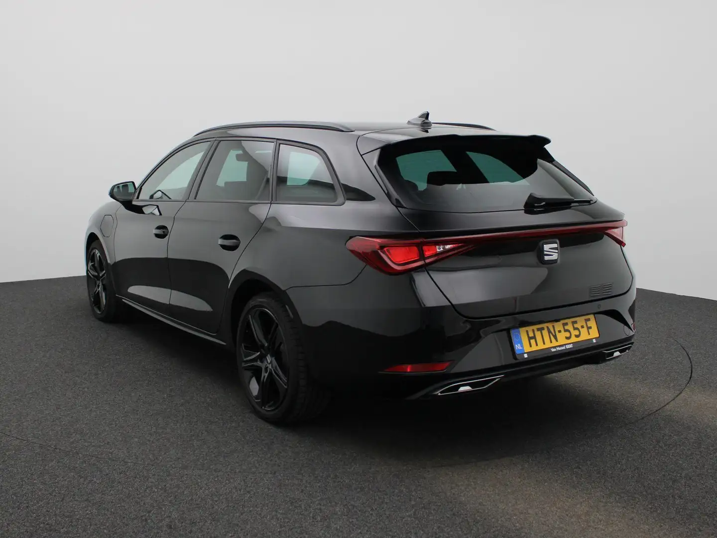 SEAT Leon e-Hybrid Sportstourer 1.5 TSI FR Business 204 PK | Automaat Noir - 2