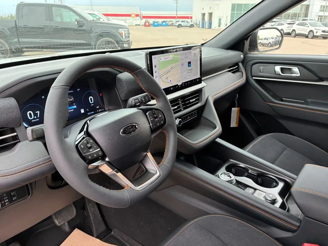 Ford Explorer снимка Ford Explorer